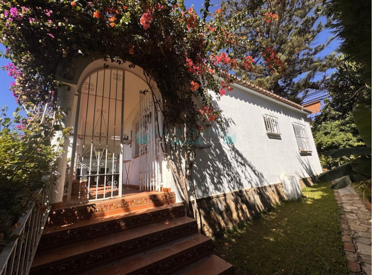 Villa for sale in Marbesa, Marbella East