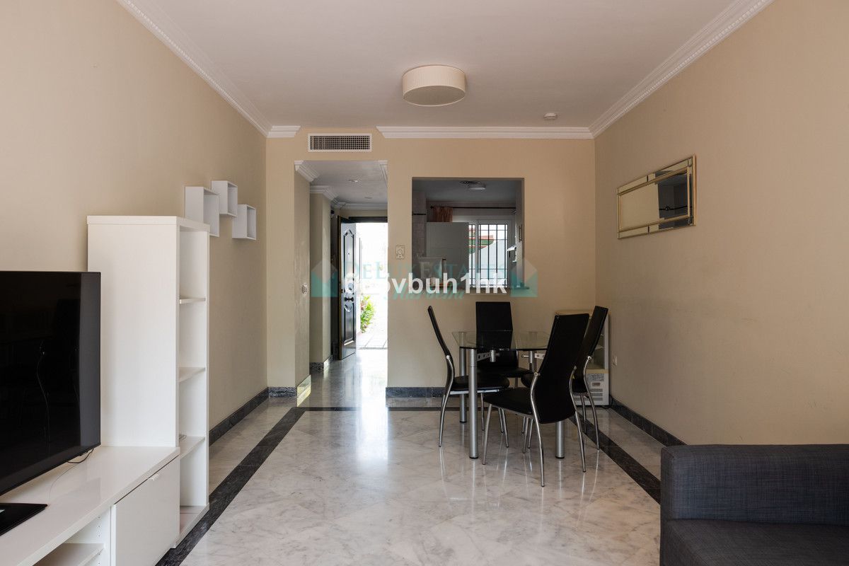 Ground Floor Apartment for sale in Nueva Andalucia