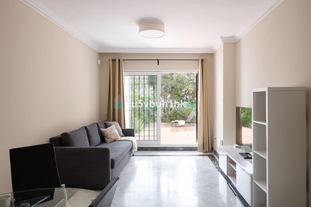 Ground Floor Apartment for sale in Nueva Andalucia