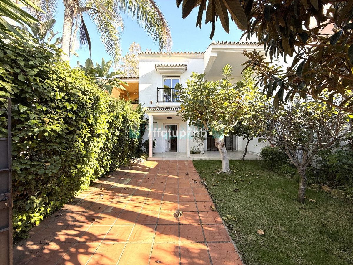 Town House for rent in Marbella - Puerto Banus