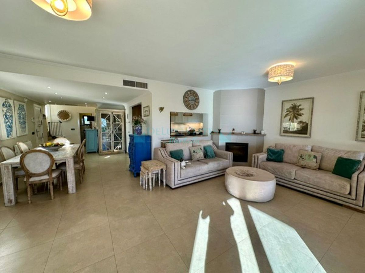 Villa en venta en Estepona