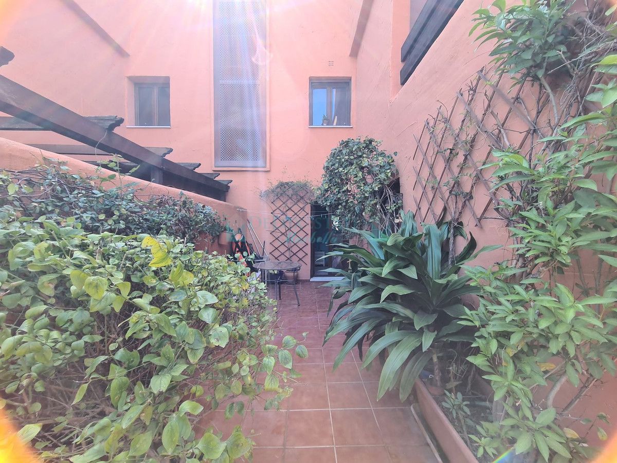 Apartment for sale in Estepona