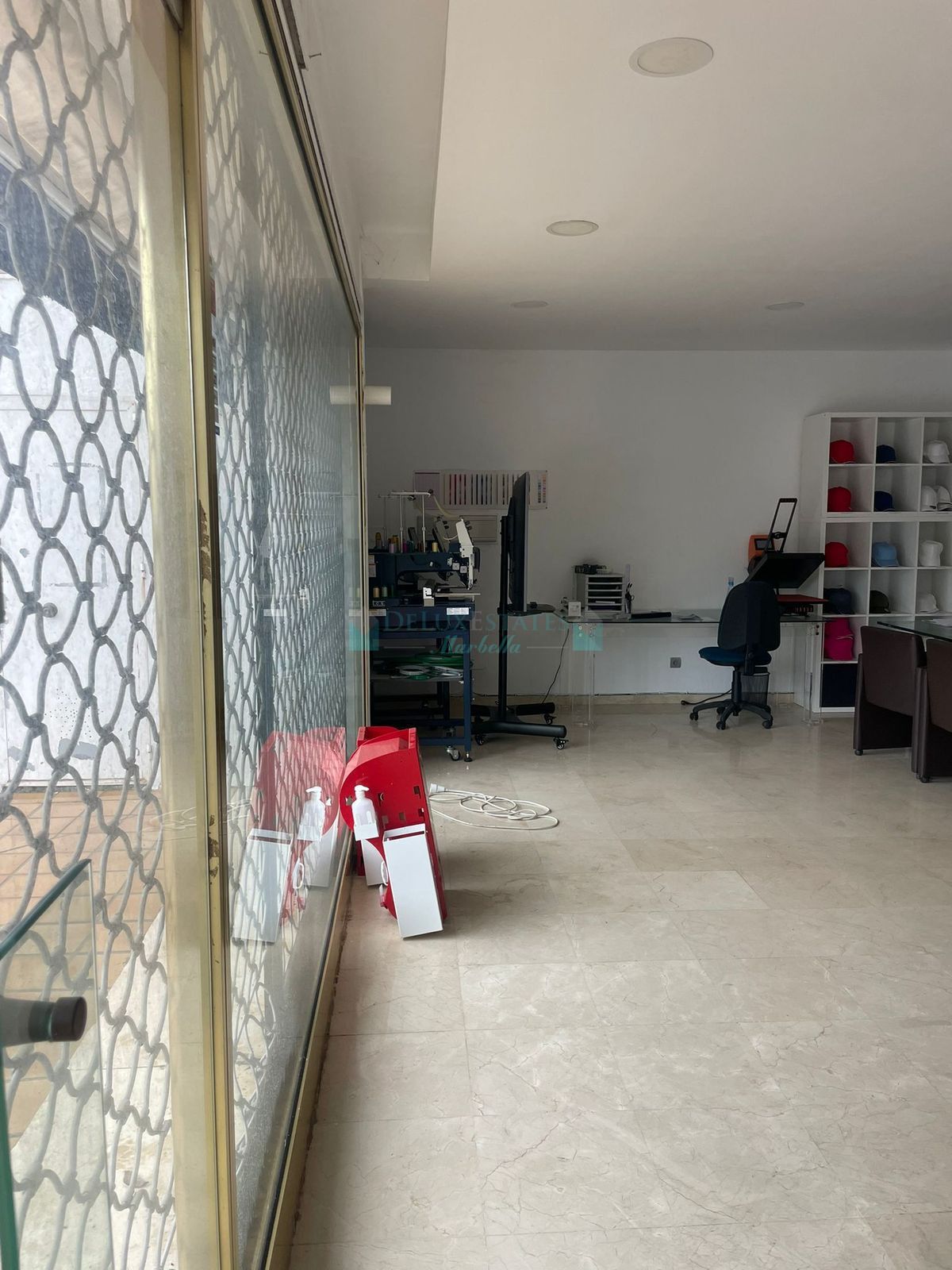 Office for rent in Estepona