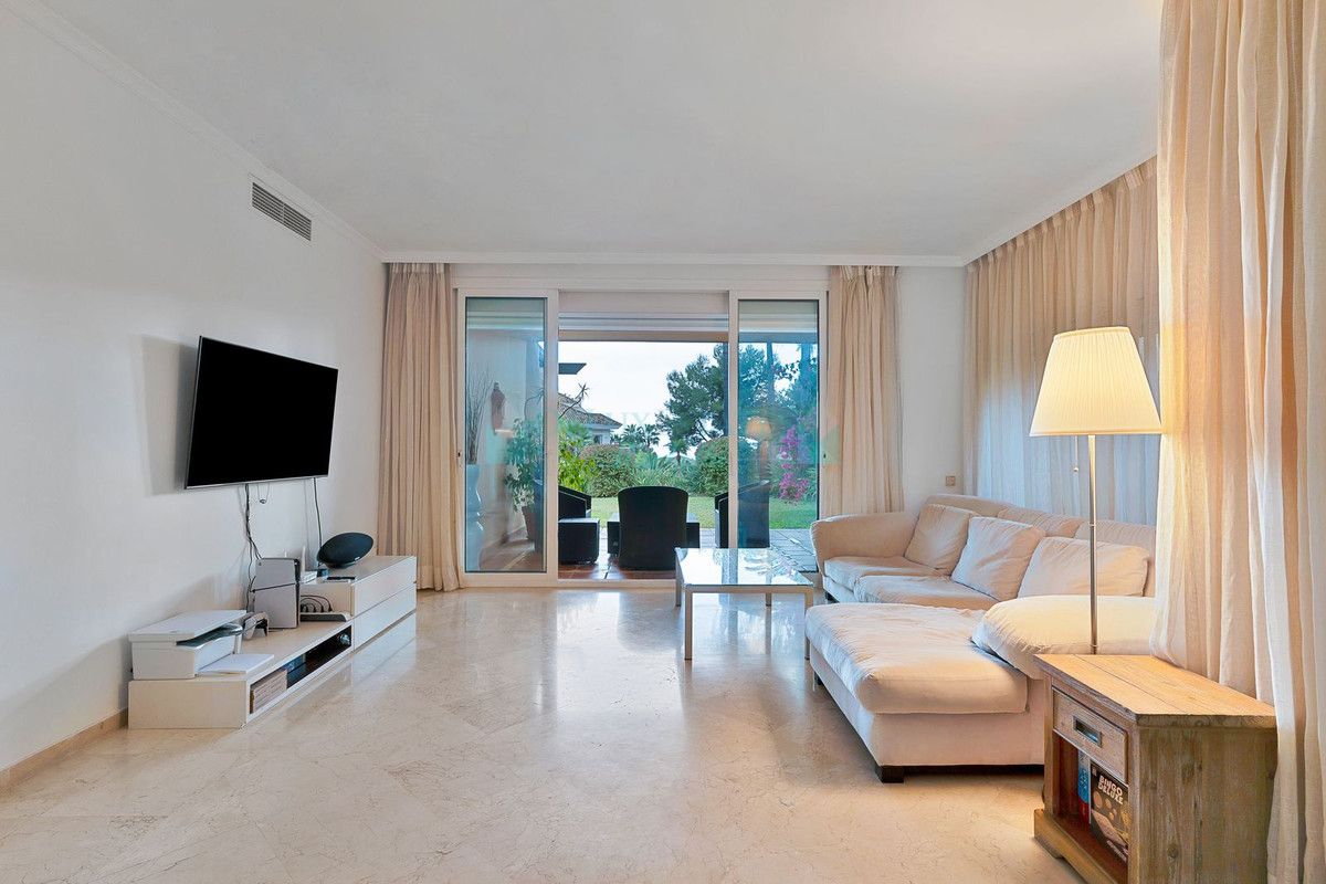 Ground Floor Apartment for sale in Sierra Blanca, Marbella Golden Mile