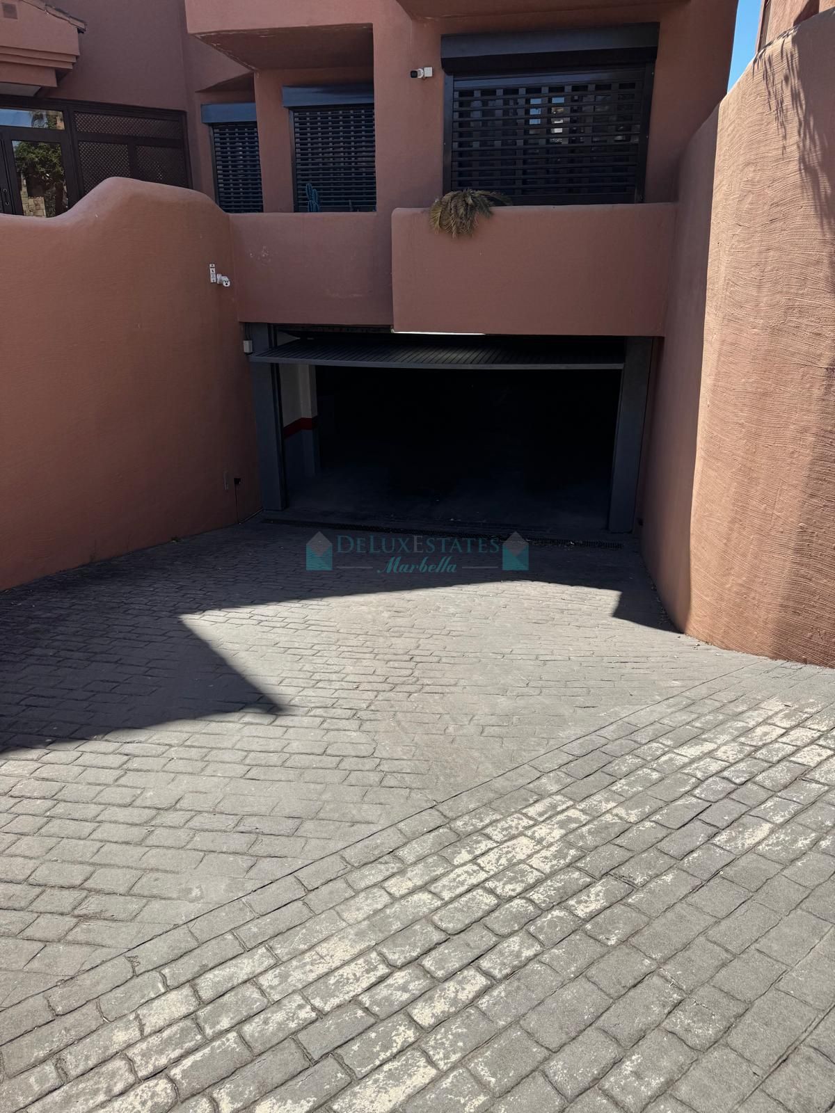 Aparcamiento en venta en Estepona