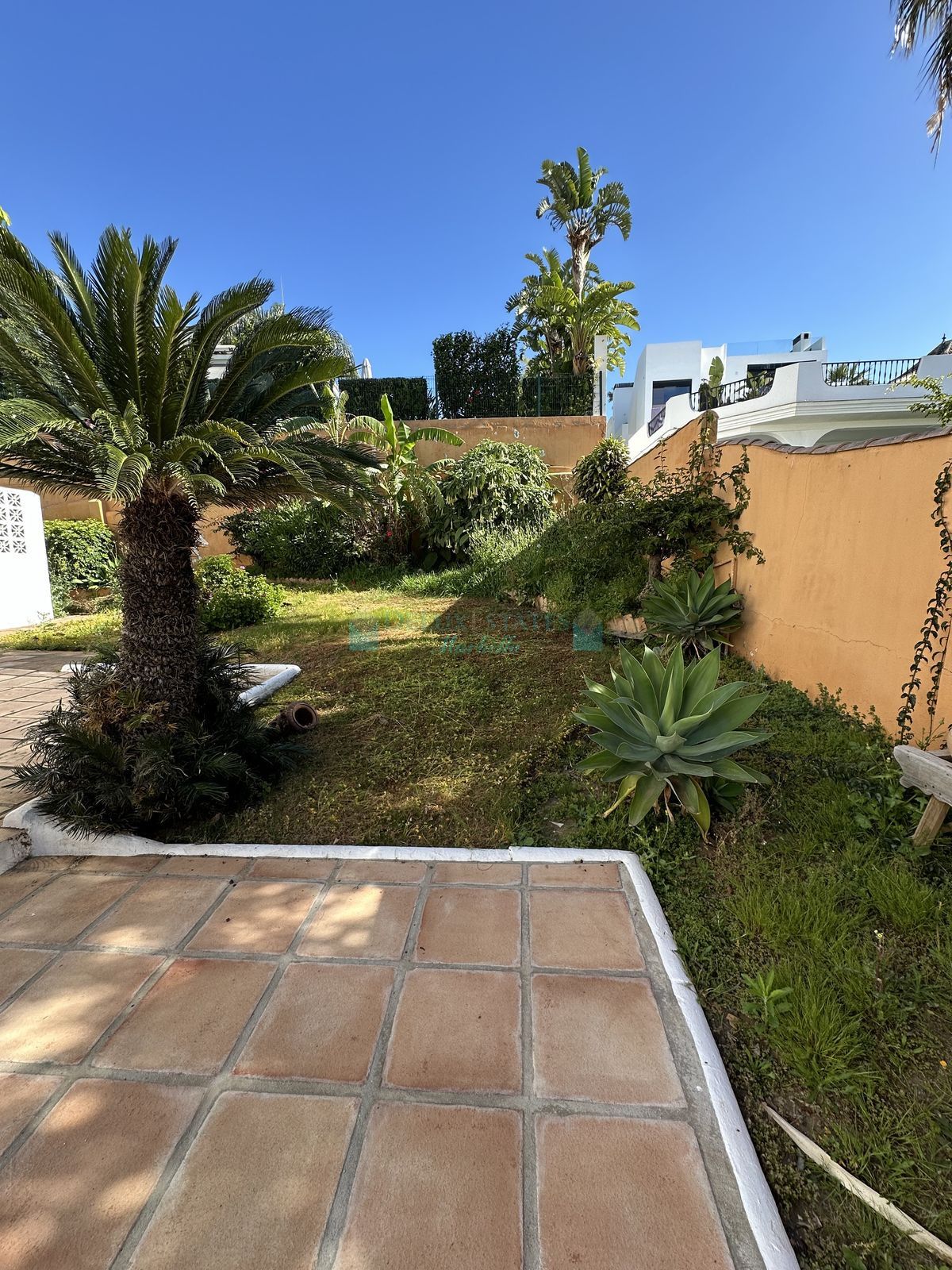 Villa en venta en Estepona