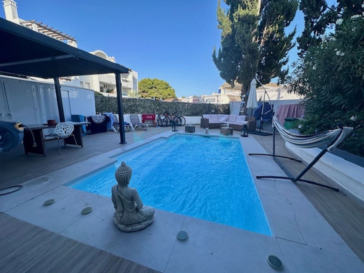 Apartamento Planta Baja en venta en Estepona