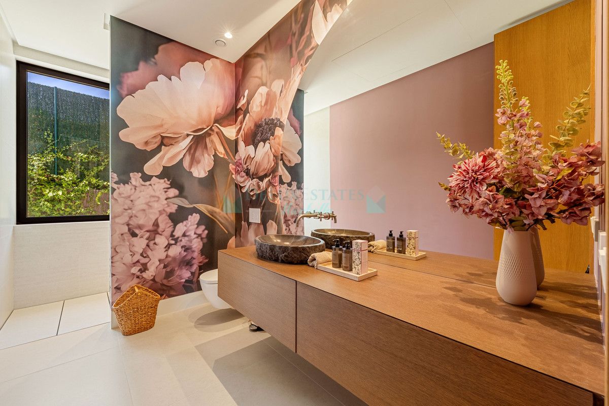 Villa for sale in Guadalmina Alta, San Pedro de Alcantara