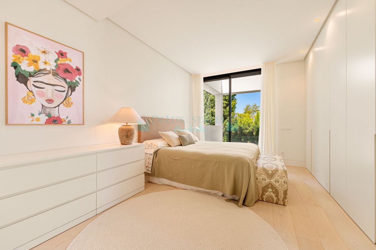 Villa for sale in Guadalmina Alta, San Pedro de Alcantara