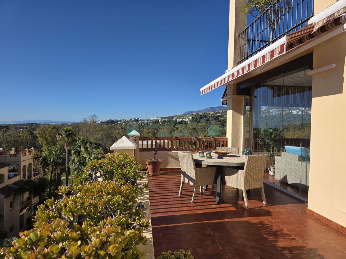 Apartment for sale in Atalaya, Estepona