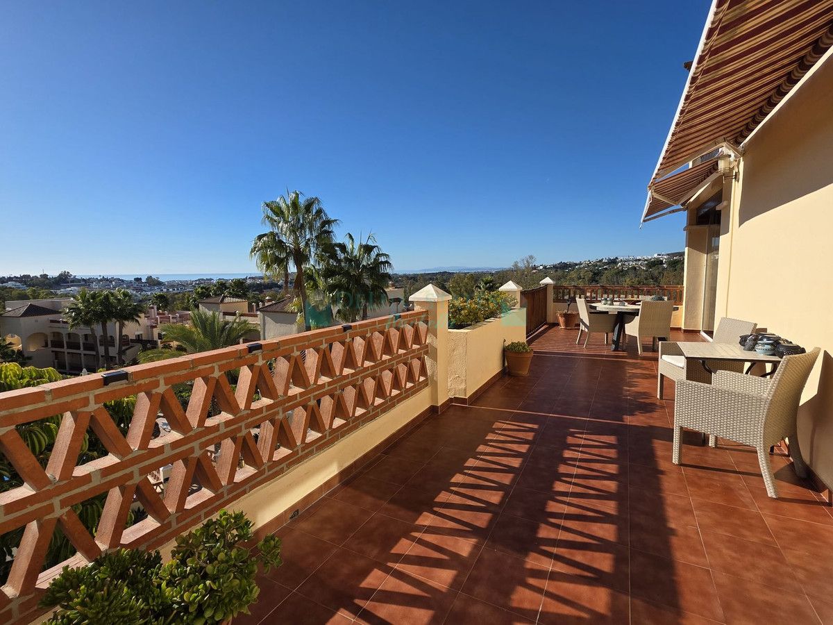 Apartment for sale in Atalaya, Estepona