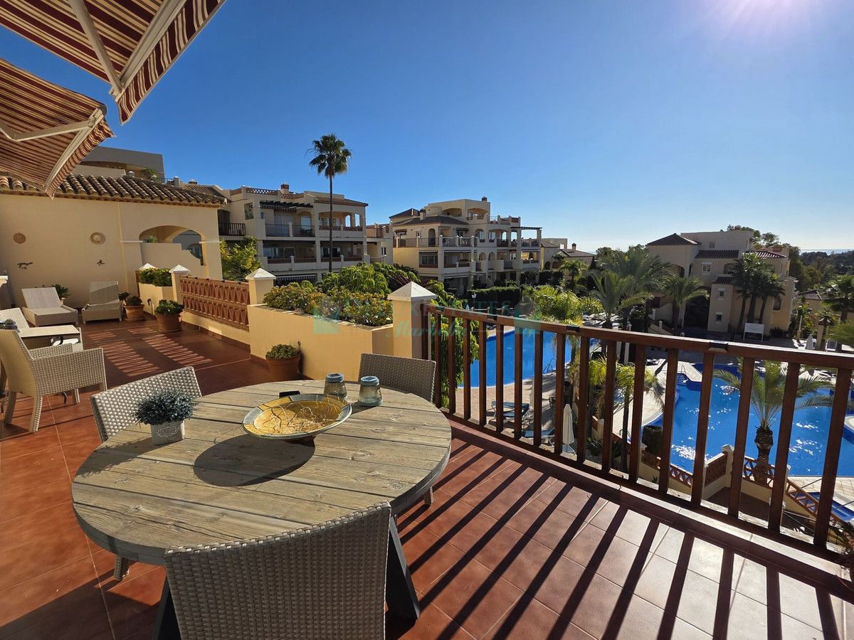 Apartment for sale in Atalaya, Estepona