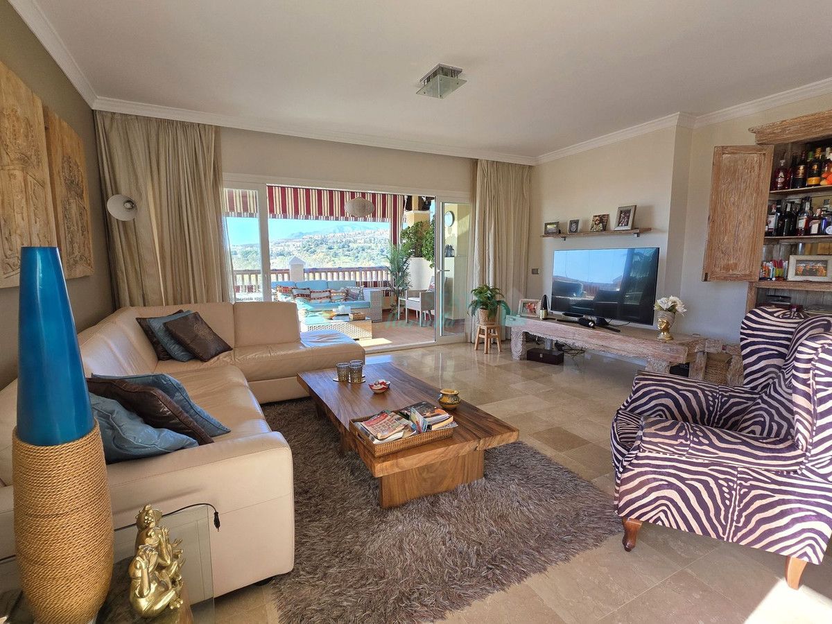 Apartment for sale in Atalaya, Estepona