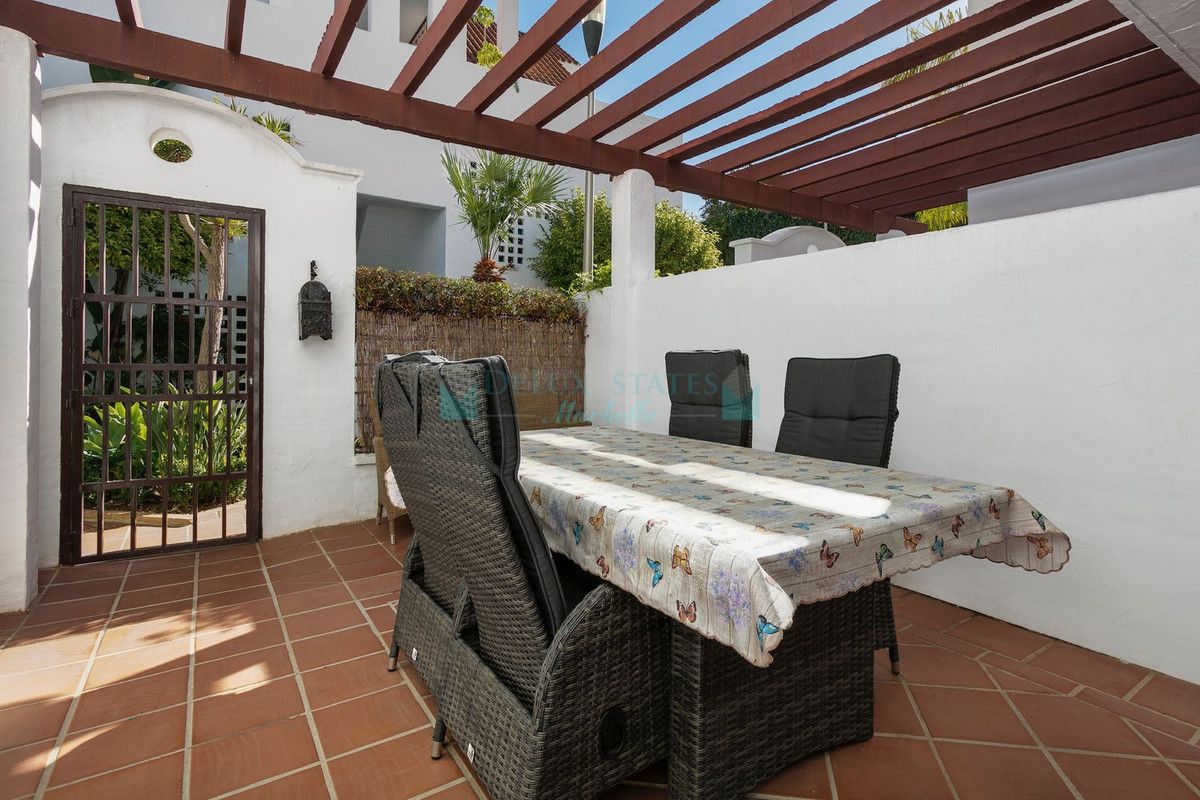 Ground Floor Apartment for sale in Nueva Andalucia