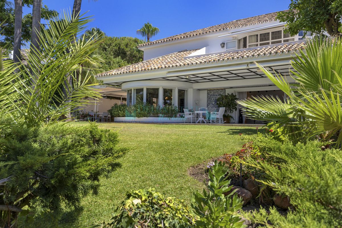 Villa for sale in Los Monteros, Marbella East