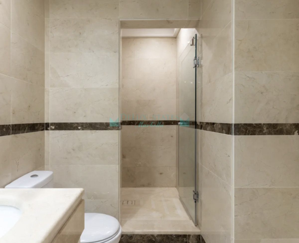 Apartment for rent in Nueva Andalucia