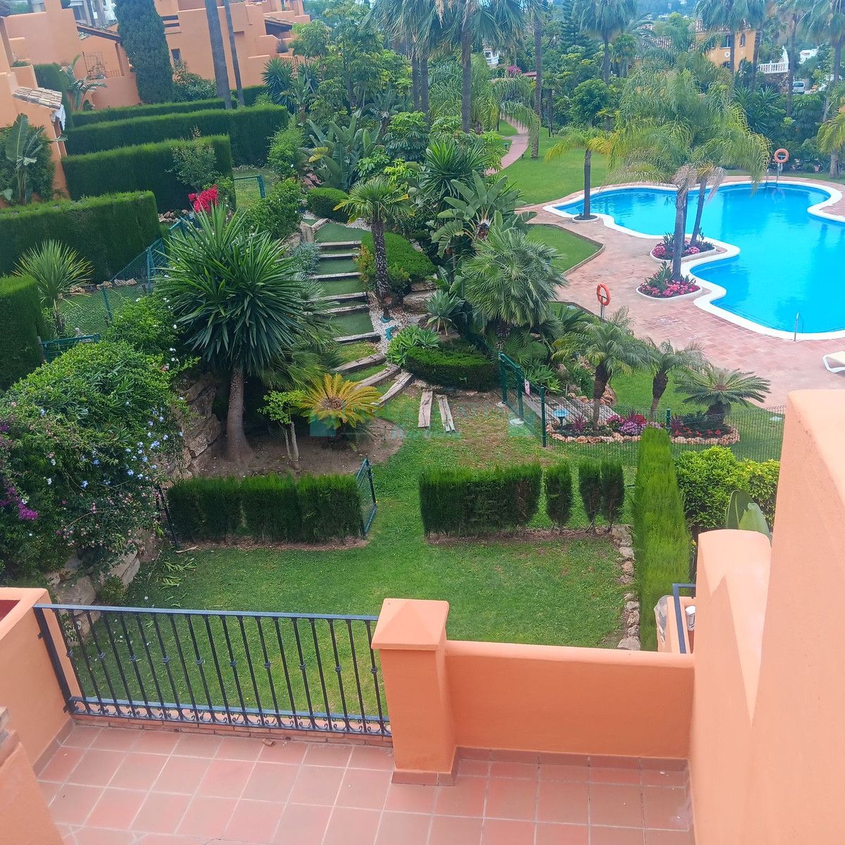Villa Pareada en venta en Benahavis
