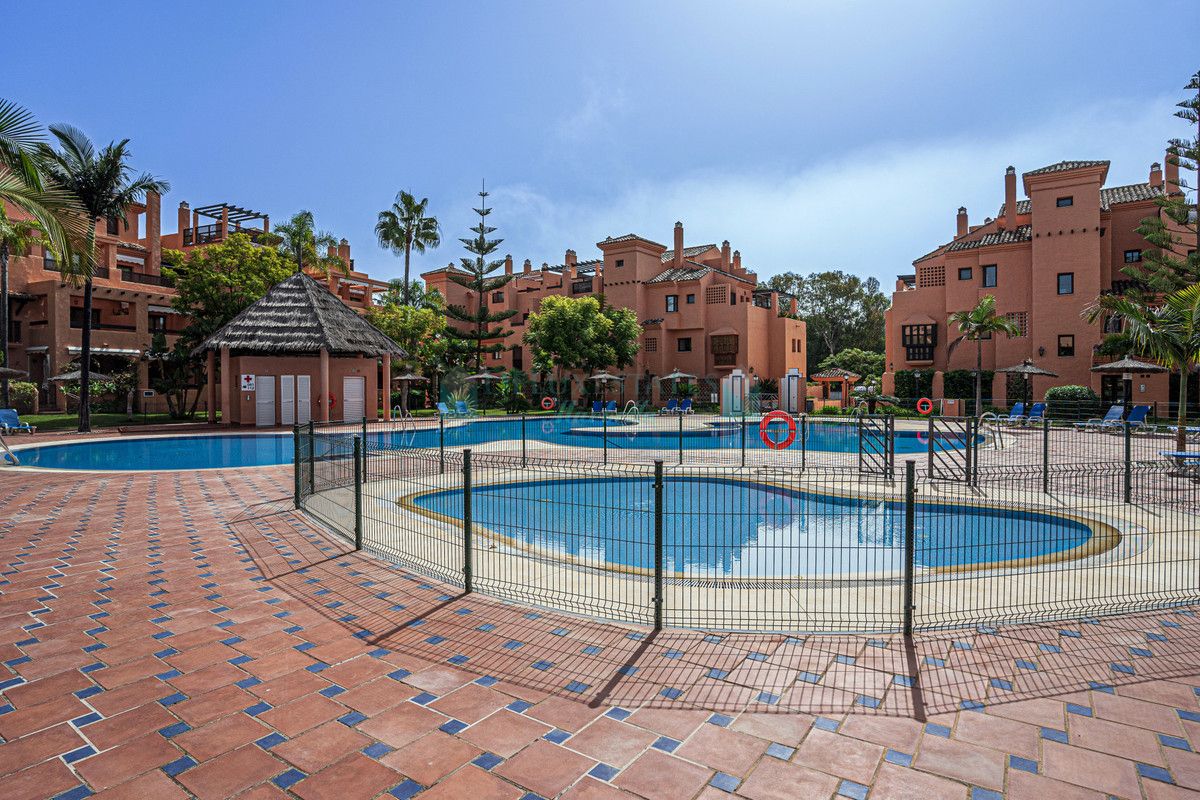 Ground Floor Apartment for sale in Hacienda del Sol, Estepona