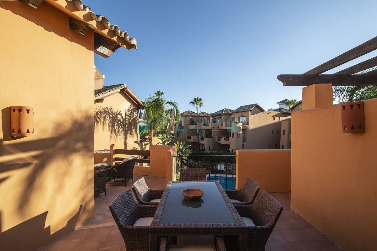 Ático en alquiler en Bel Air, Estepona