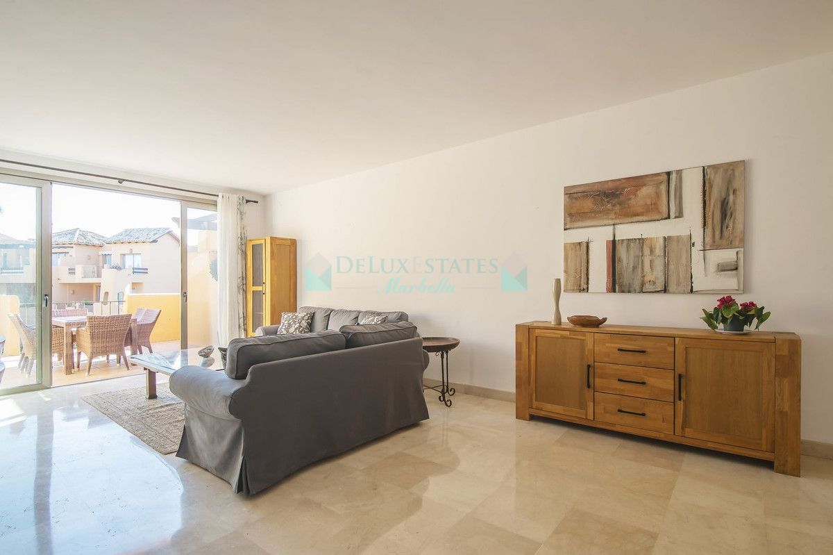 Ático en alquiler en Bel Air, Estepona