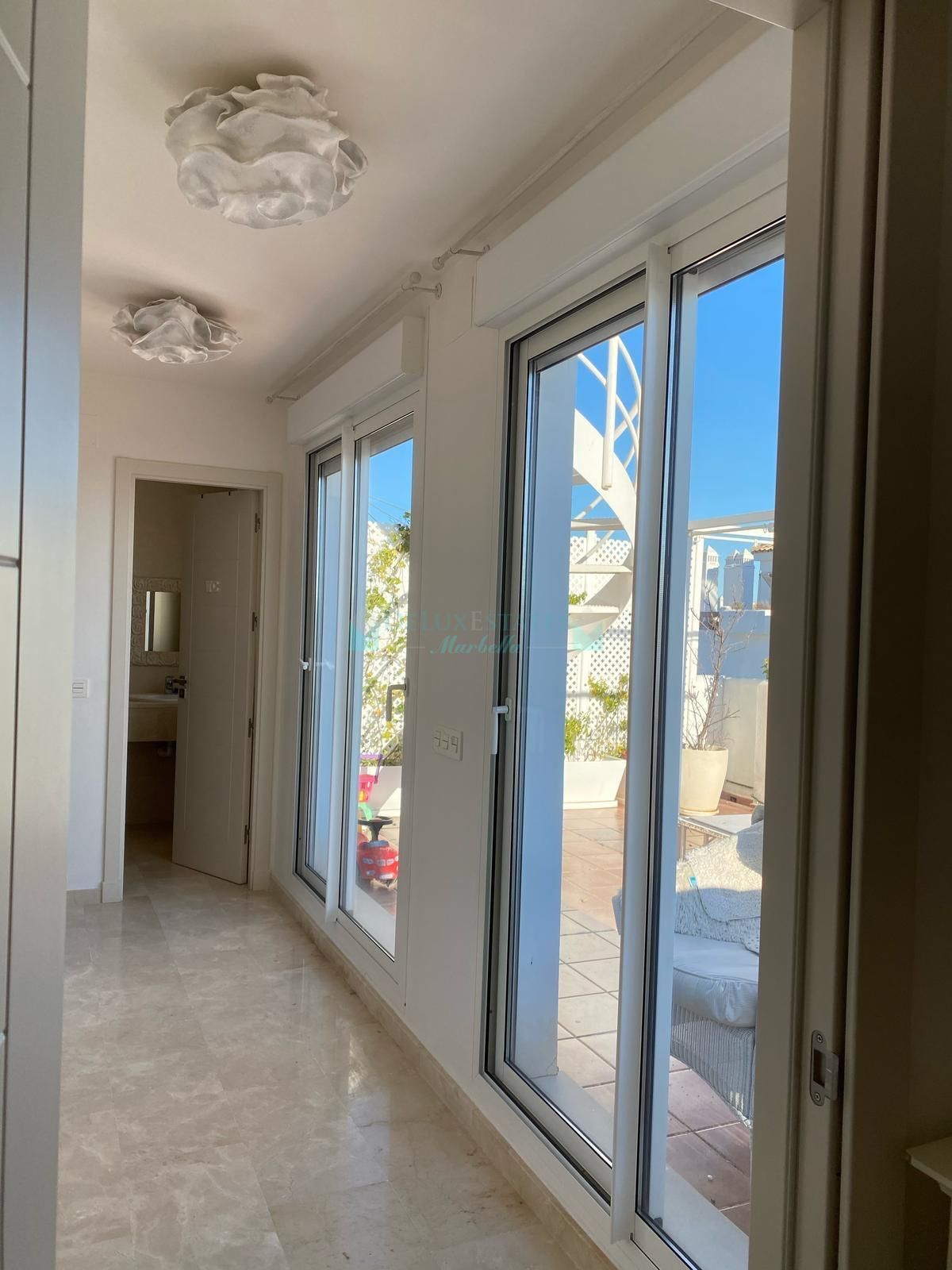 Penthouse for sale in Estepona