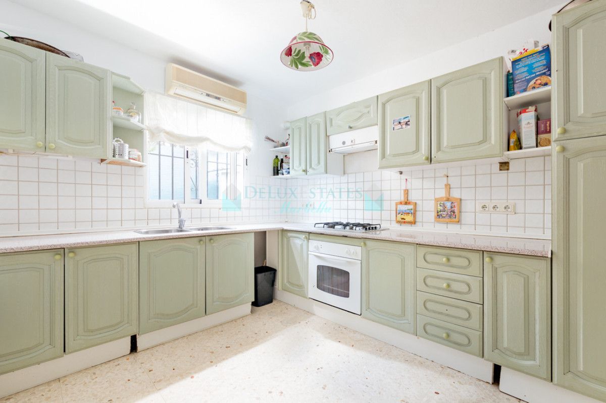 Finca en venta en El Padron, Estepona