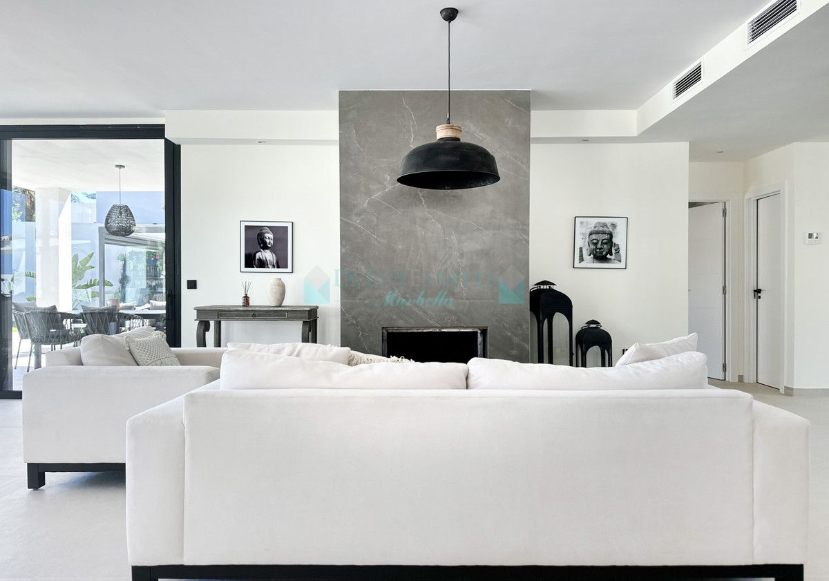 Villa for rent in Benahavis