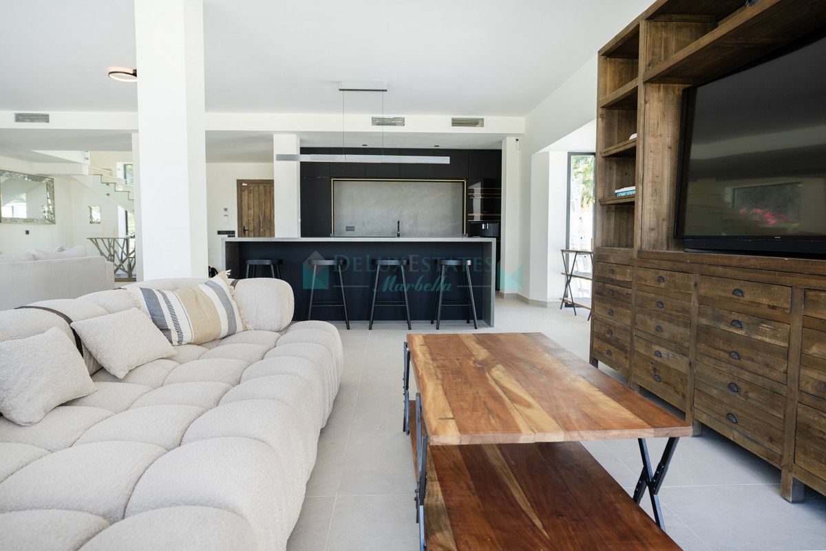 Villa for rent in Benahavis