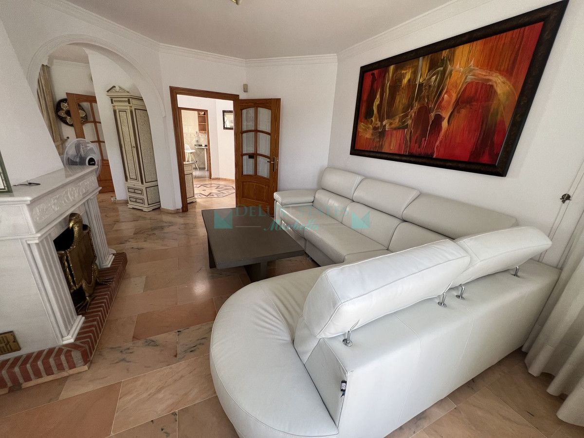 Semi Detached Villa for sale in San Pedro de Alcantara