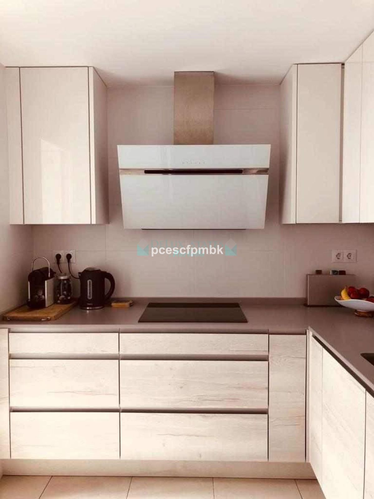 Apartment for rent in La Campana, Nueva Andalucia