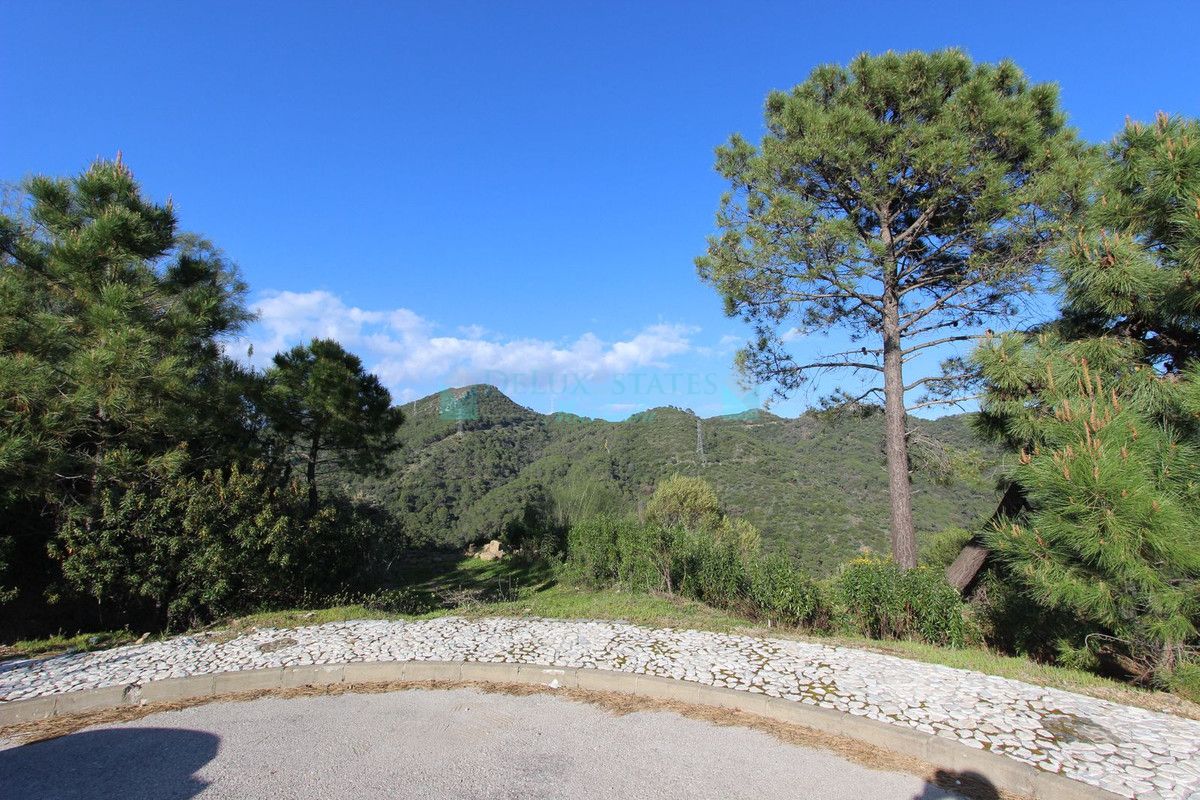 Residential Plot for sale in Benahavis