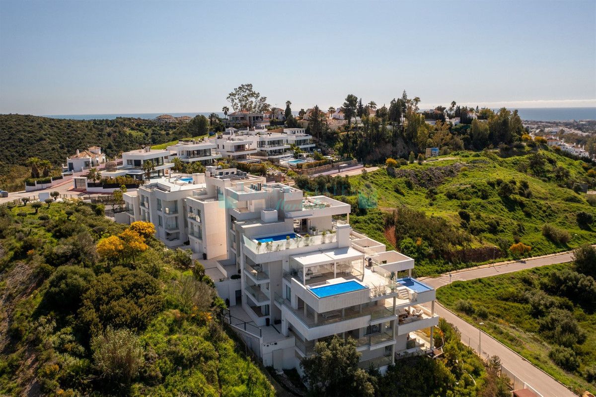 Penthouse for sale in Nueva Andalucia