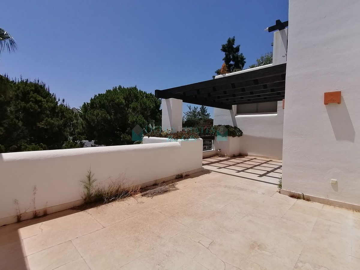 Apartamento en venta en Rio Real, Marbella Este