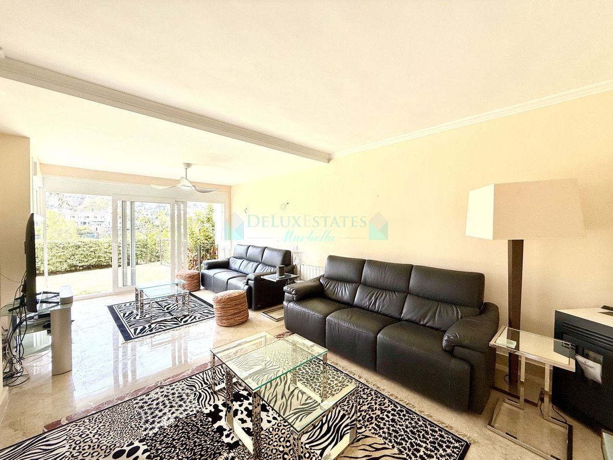 Town House for sale in La Quinta, Benahavis