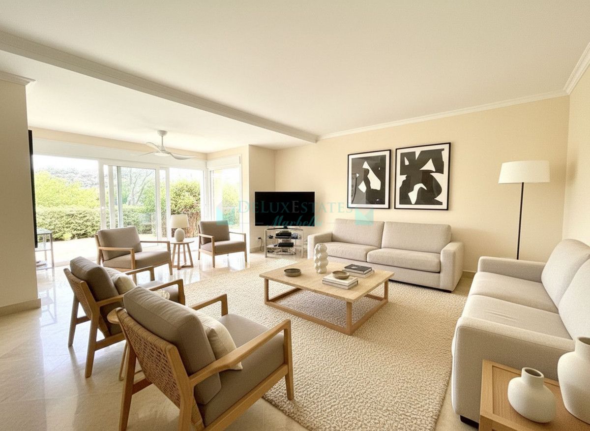 Town House for sale in La Quinta, Benahavis