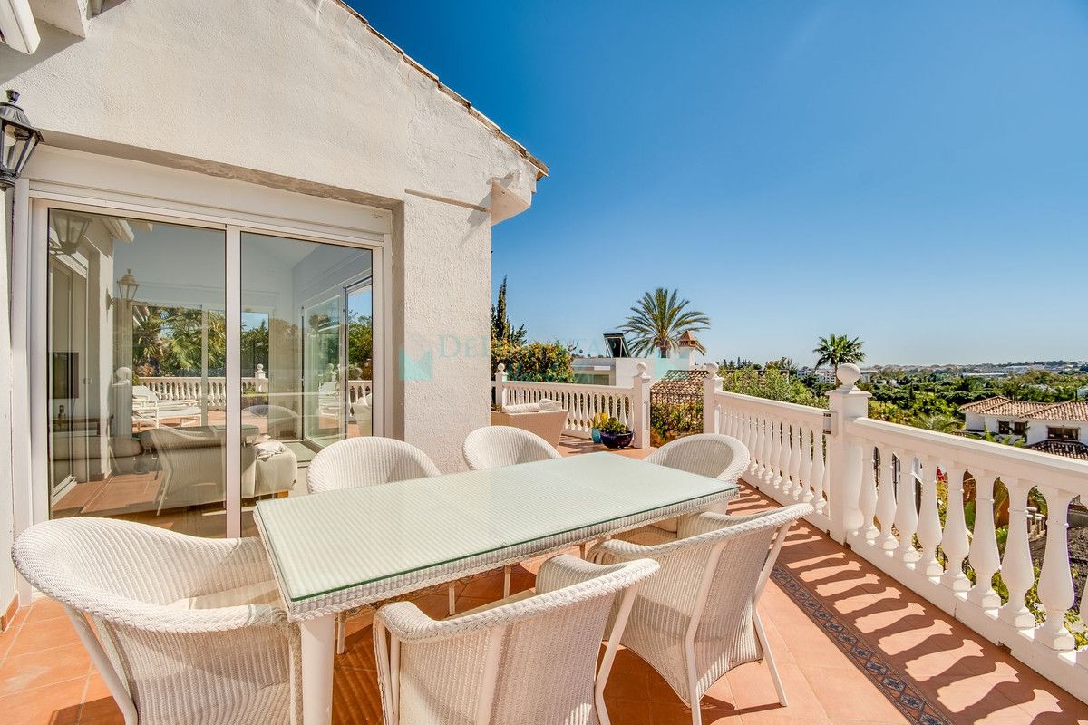 Villa en venta en Nueva Andalucia