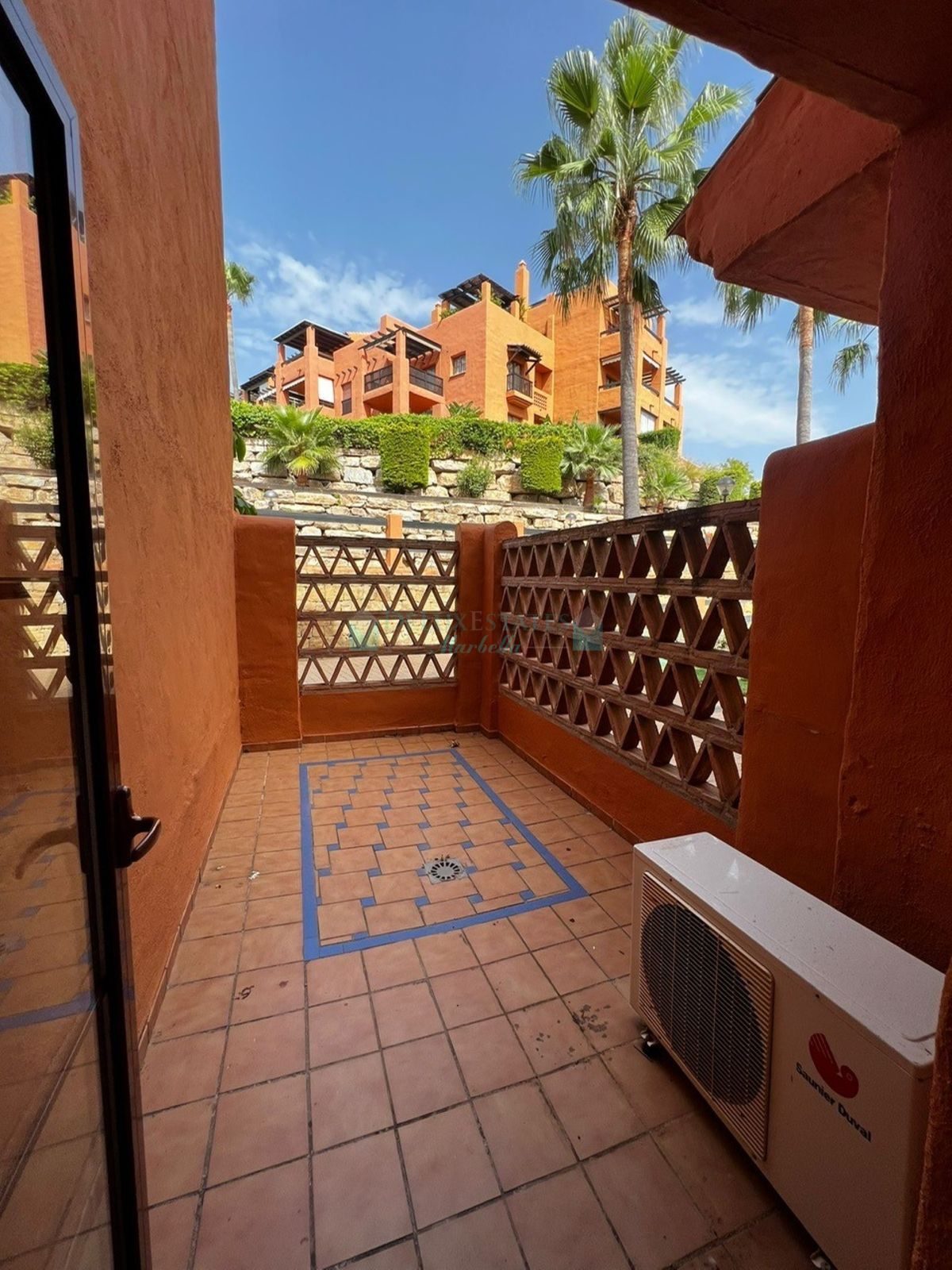 Ground Floor Apartment for rent in Benahavis