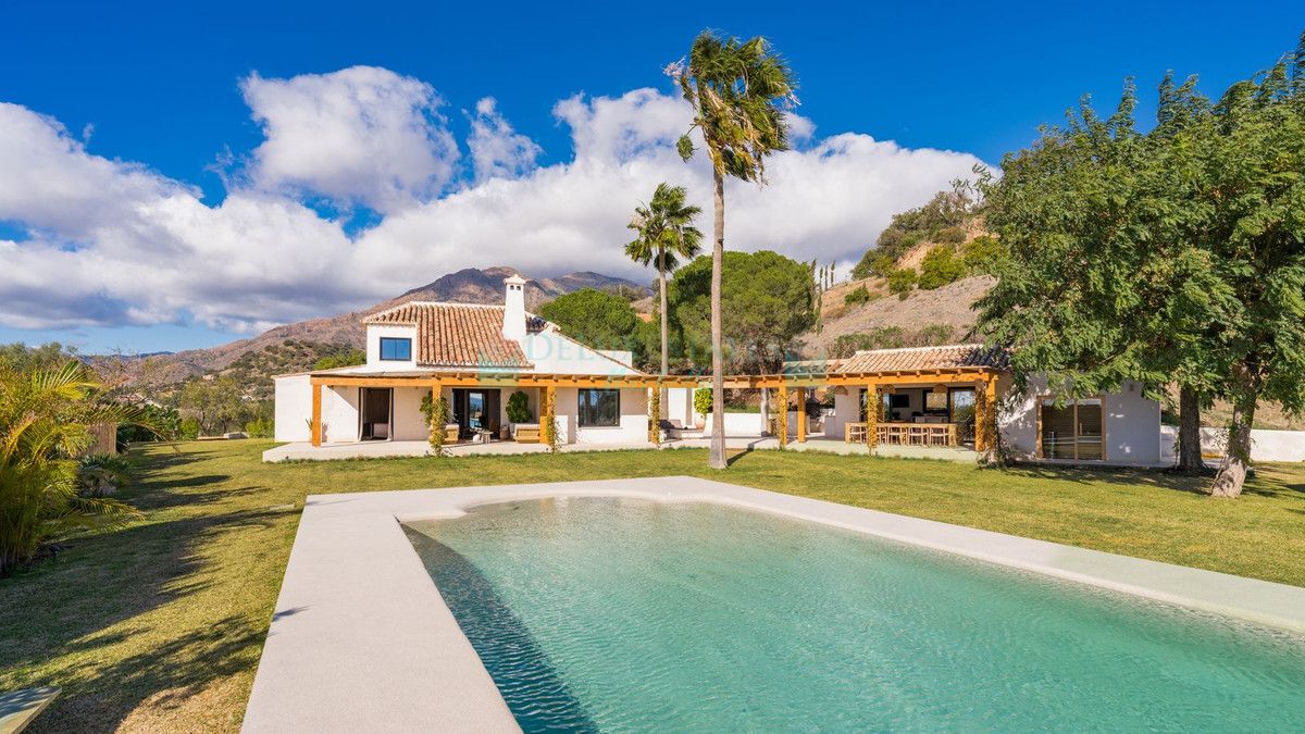 Finca en venta en Estepona