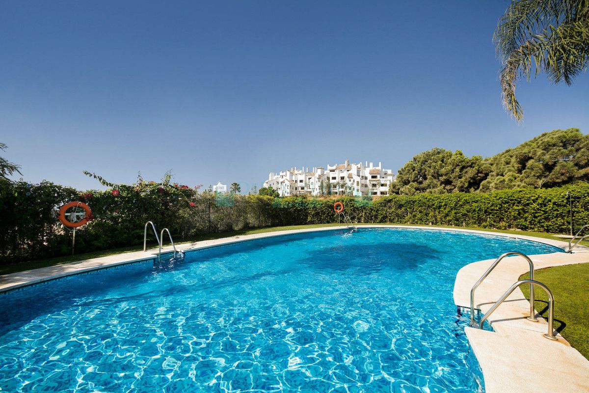 Ground Floor Apartment for sale in Benahavis