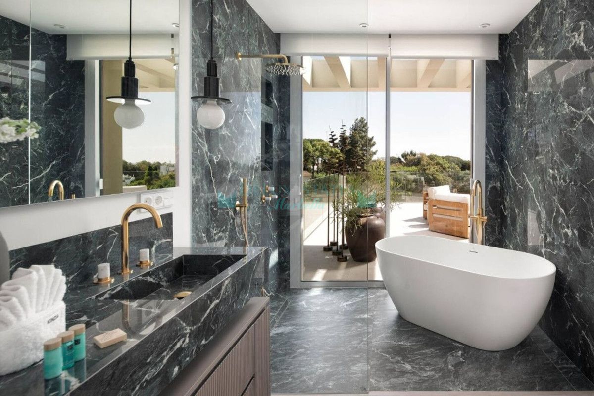 Villa for rent in Elviria, Marbella East