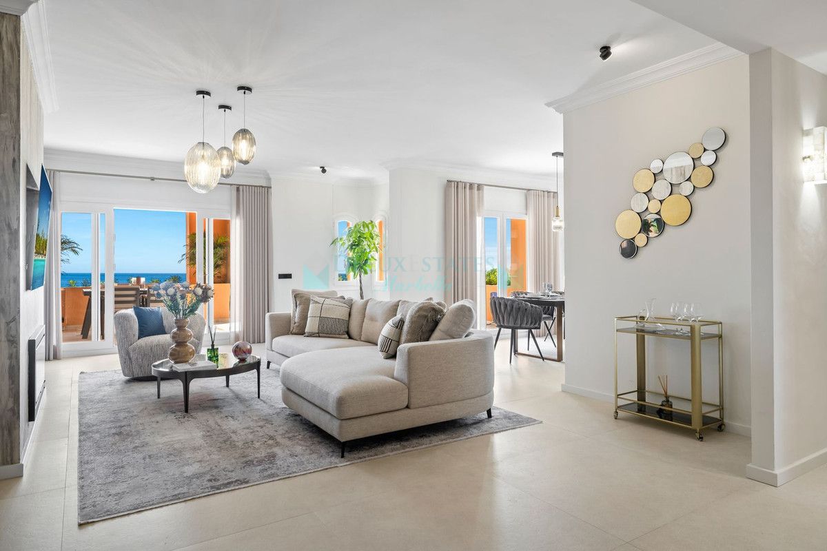 Penthouse for sale in Nueva Andalucia