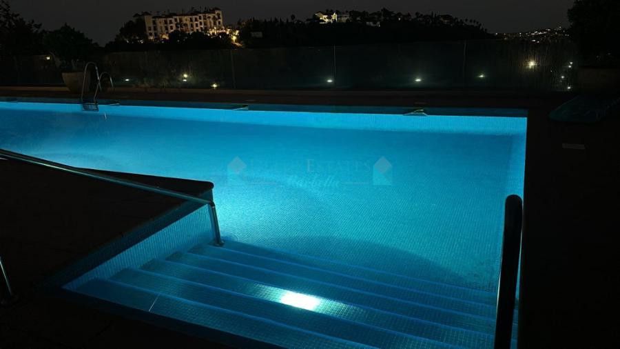 Apartment for rent in Benahavis