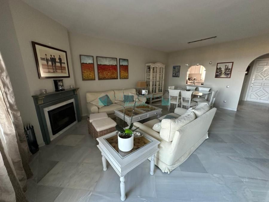 Apartment for rent in Benahavis