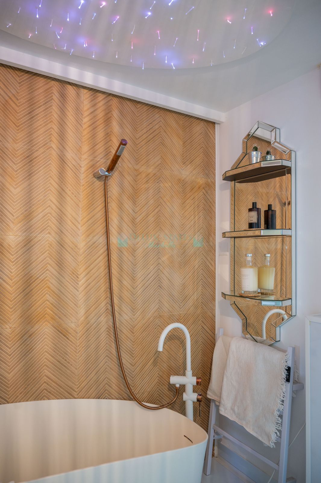 Penthouse for sale in Estepona