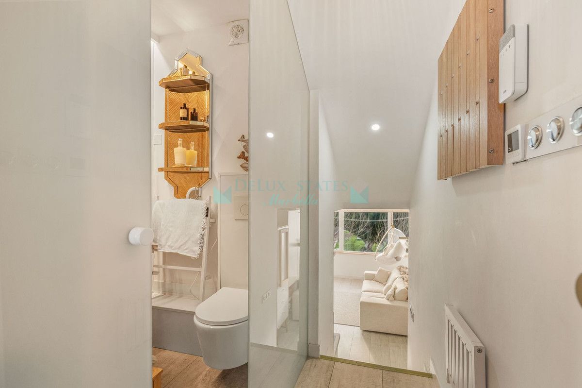 Penthouse for sale in Estepona