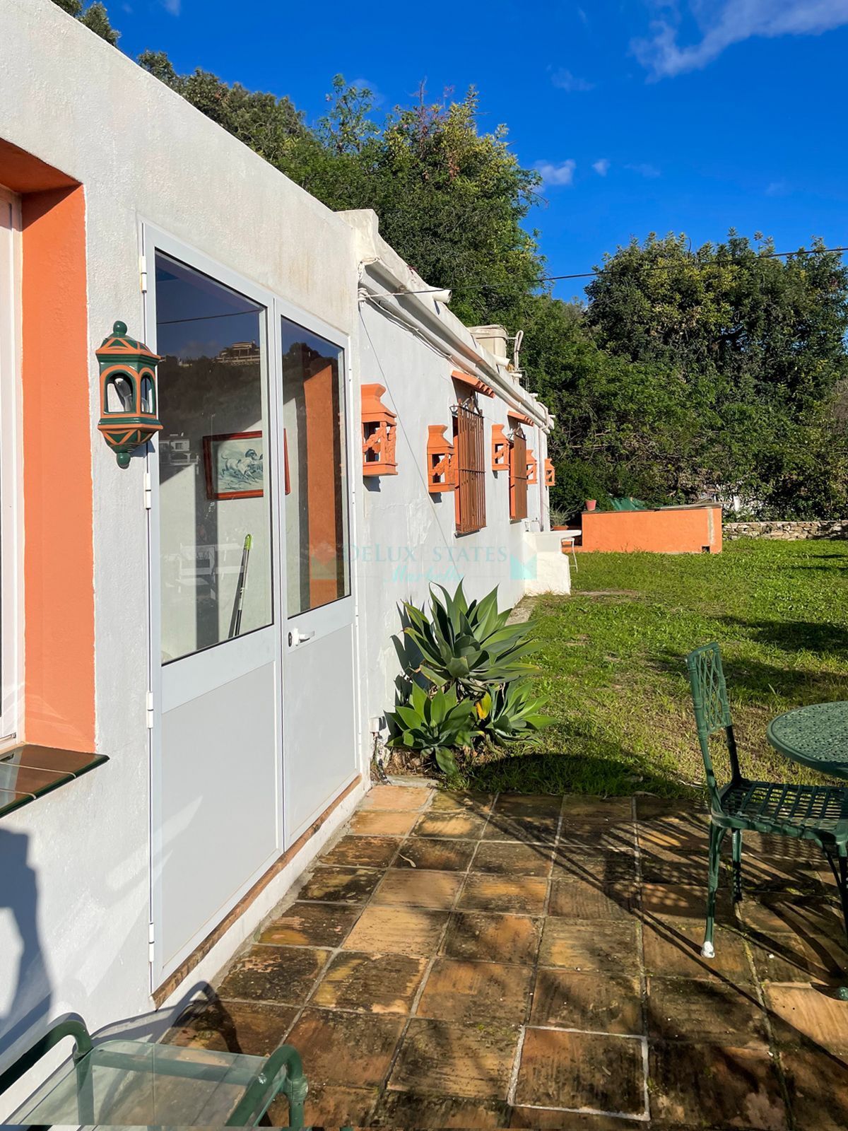 Finca for sale in Estepona