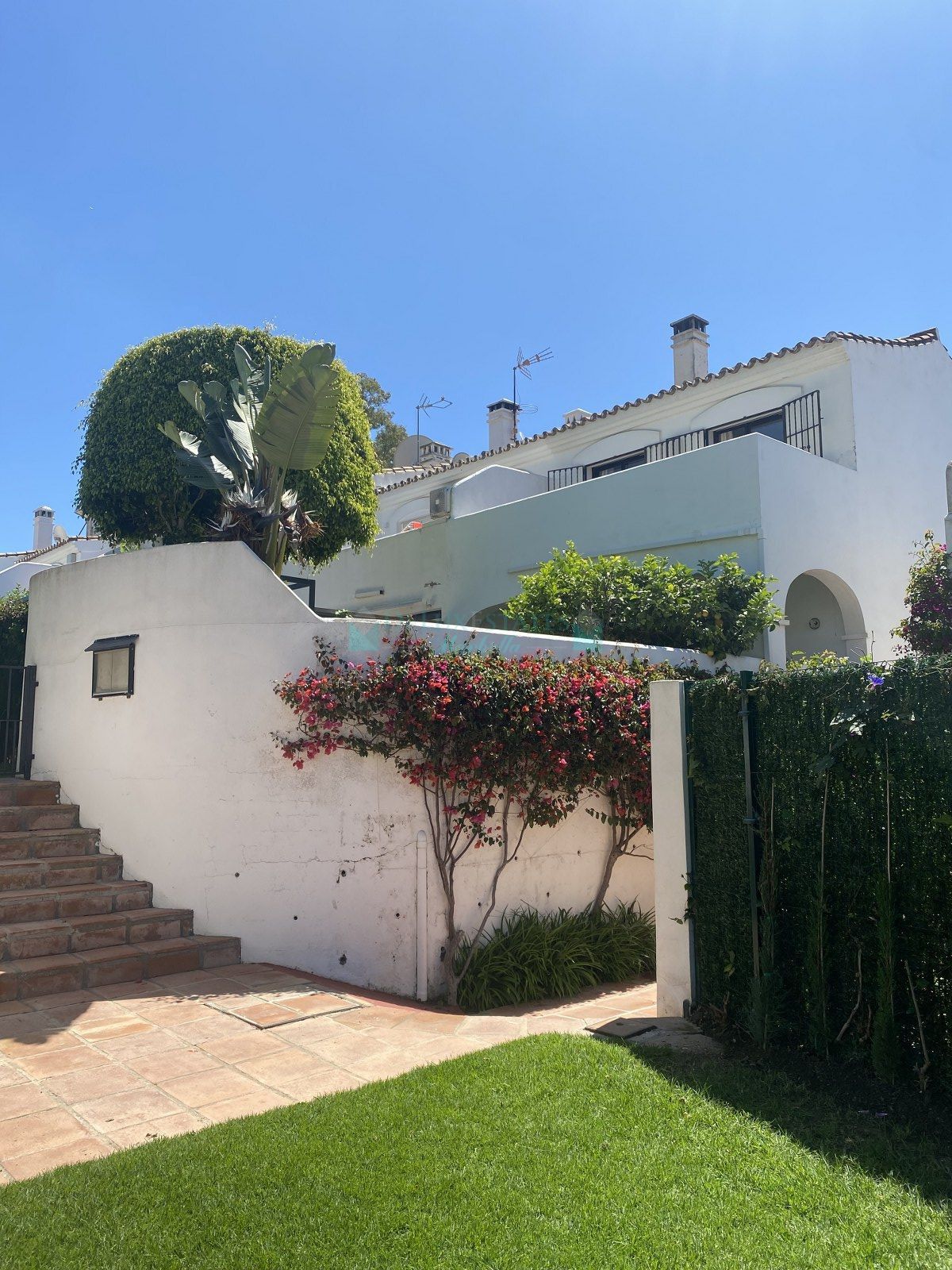 Villa Pareada en venta en Estepona