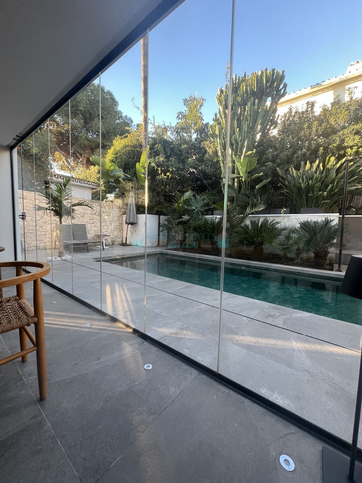 Villa en alquiler en Nueva Andalucia