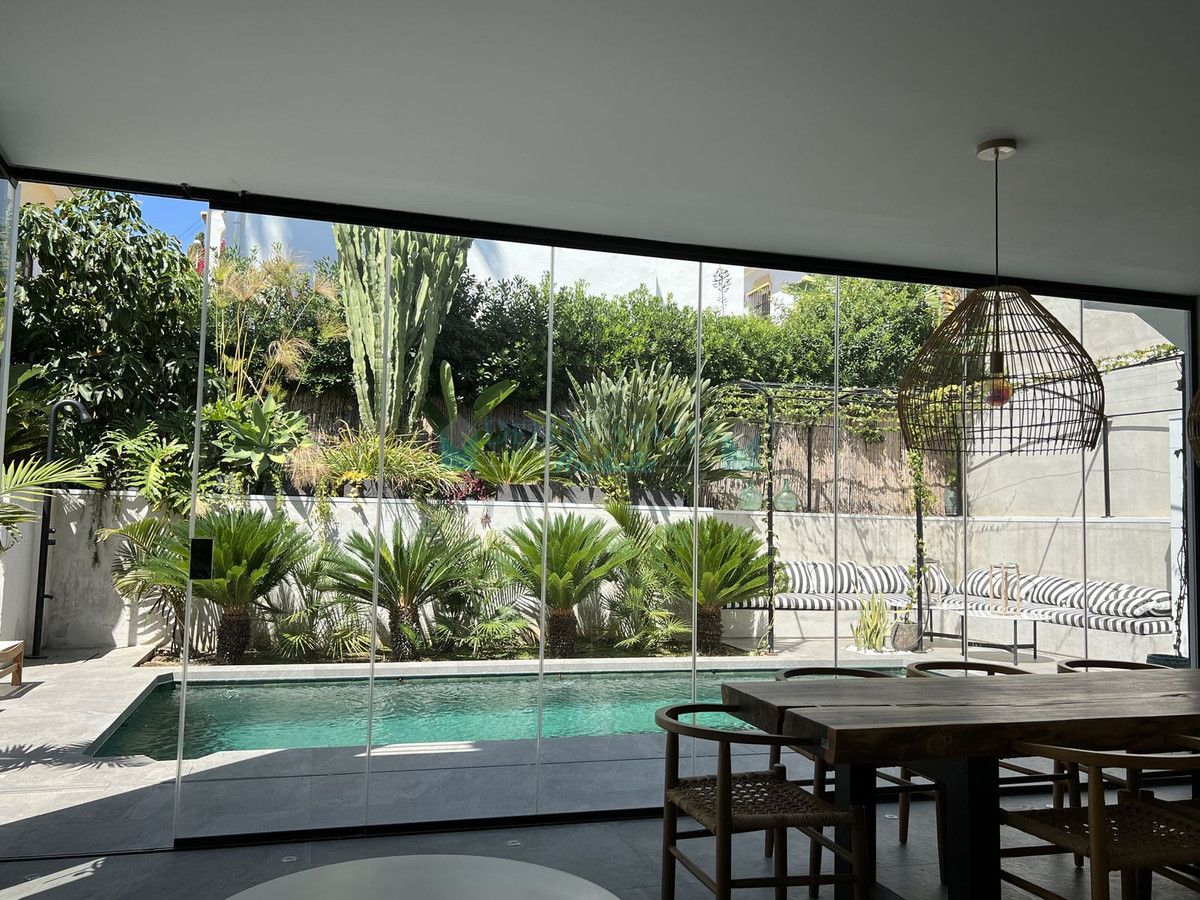 Villa en alquiler en Nueva Andalucia