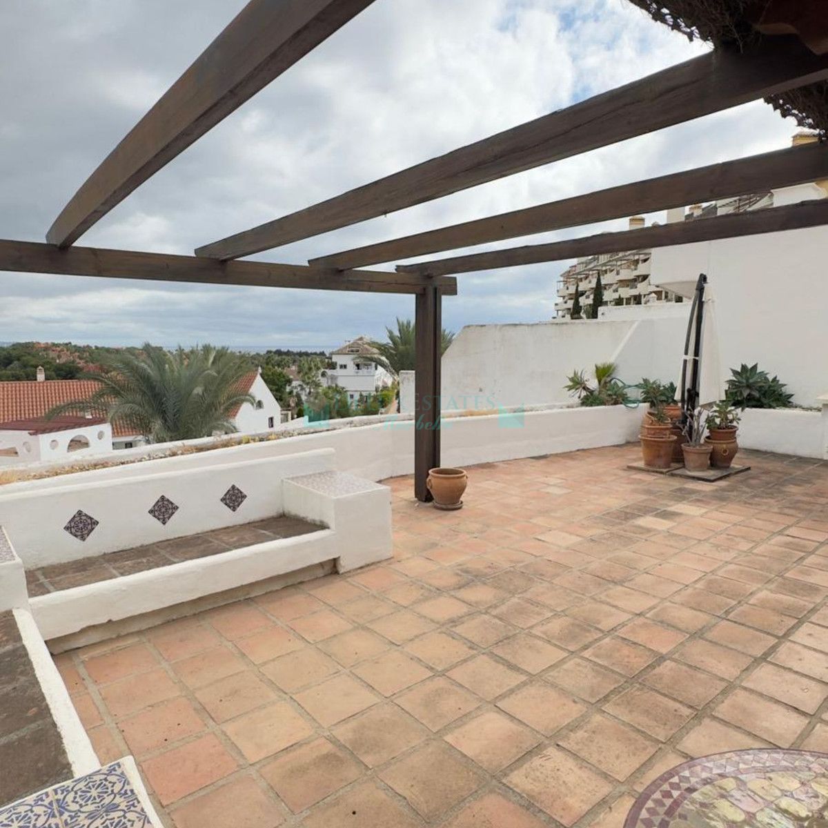 Ático en alquiler en Nueva Andalucia